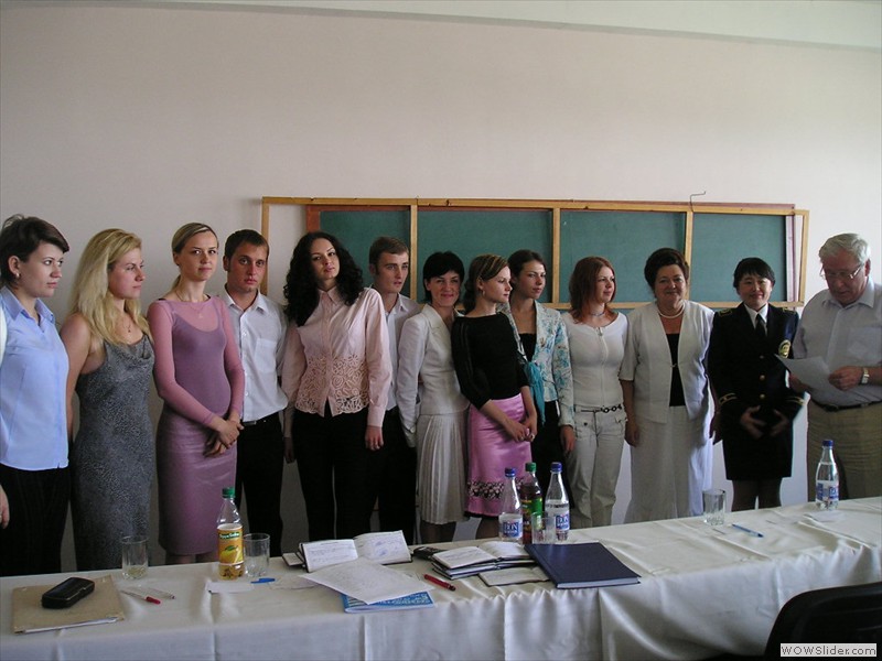 Оголошення результатів дипломування ст. гр. ГЕк-00, 2005 р.